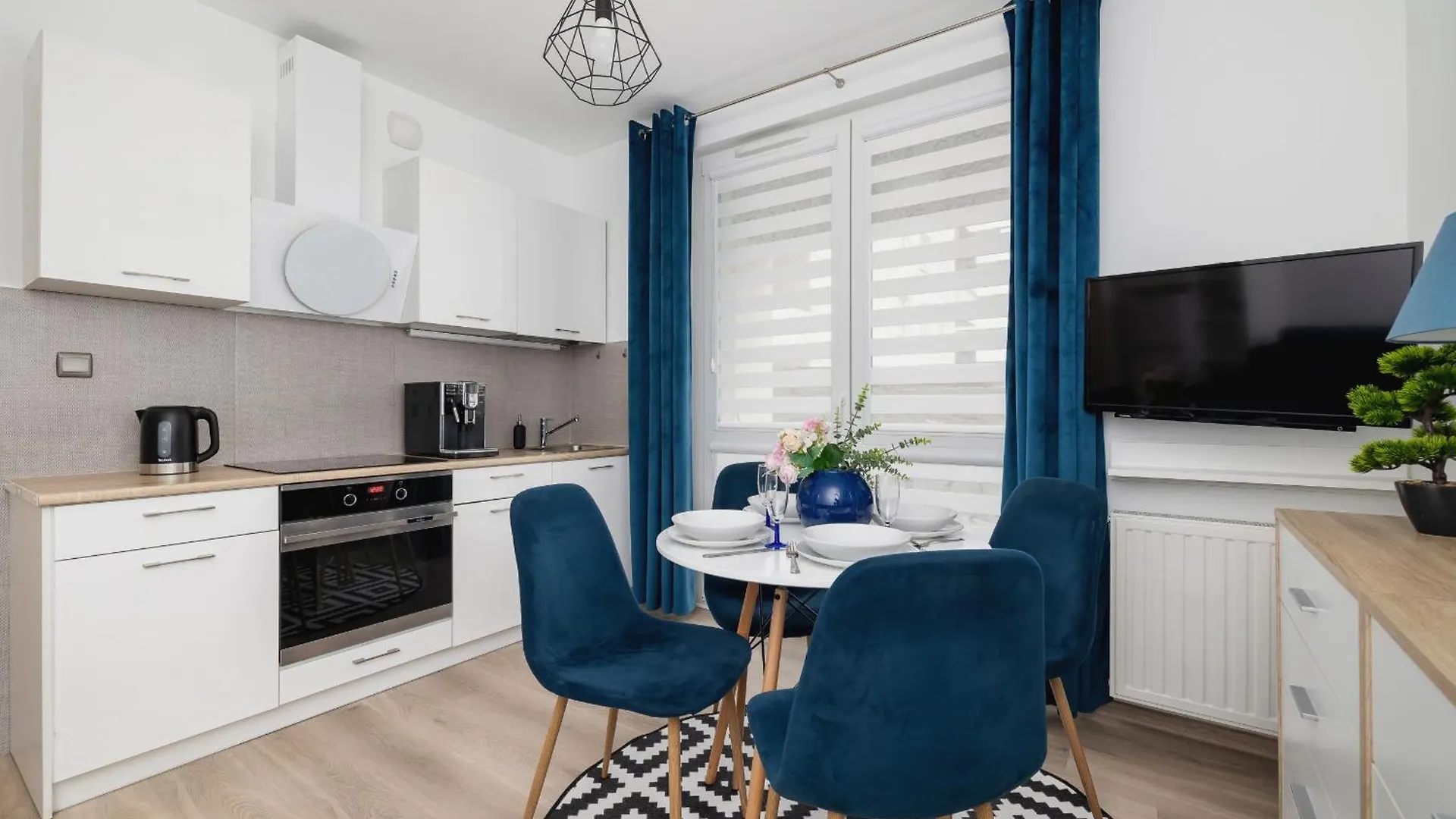 Cracow Royal Blue Apartment Avia Estate By Noclegi Renters Krakow 0*,